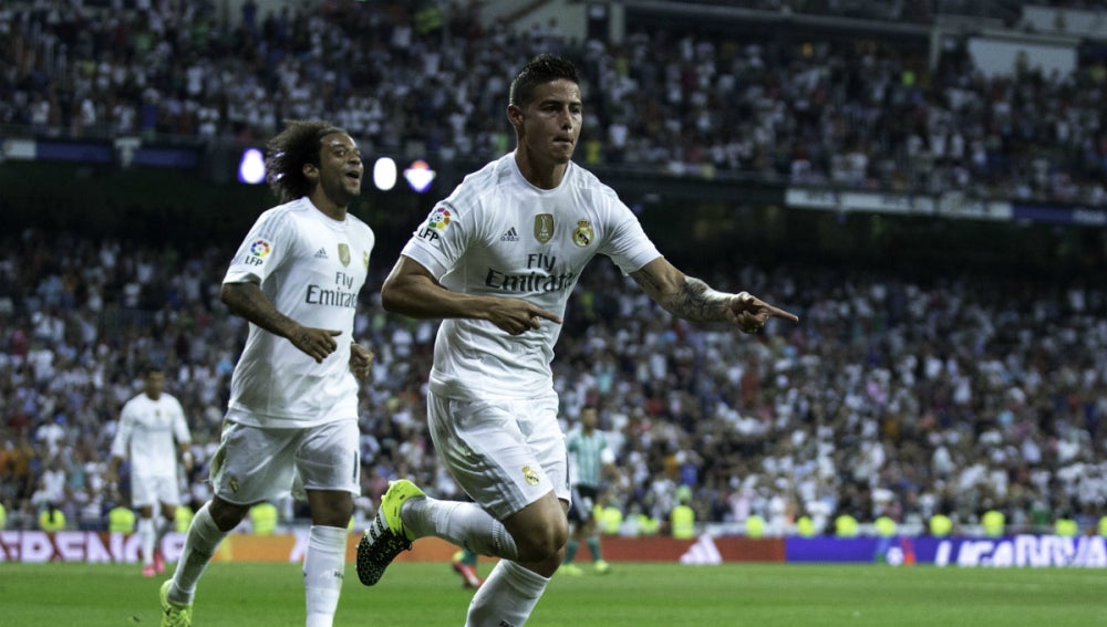 James Rodríguez celebra un gol frente al Betis