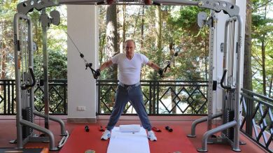 El Kremlin publica un video de Putin haciendo pesas y mostrando su físico