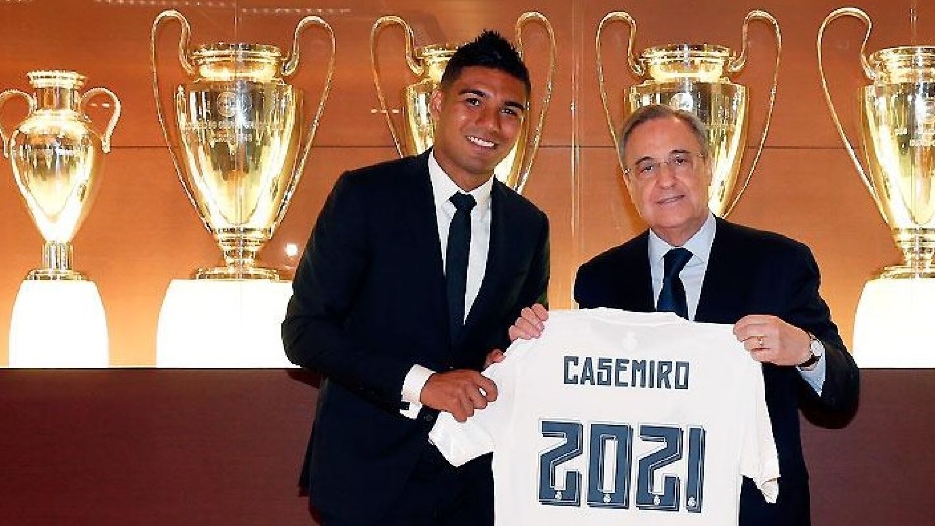 Casemiro con el dorsal 2021, fecha de su renovaci&oacute;n