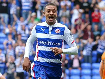 Michael Hector proveniente del Reading Michael Hector proveniente del Reading