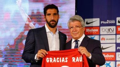 Raúl García se despide del Atlético de Madrid entre lágrimas: 