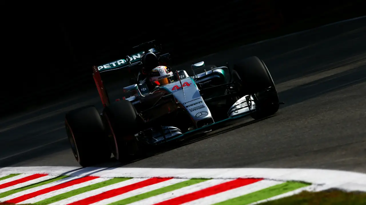 Hamilton y Rosberg lideran los Libres 1 tras un mal día para los españoles