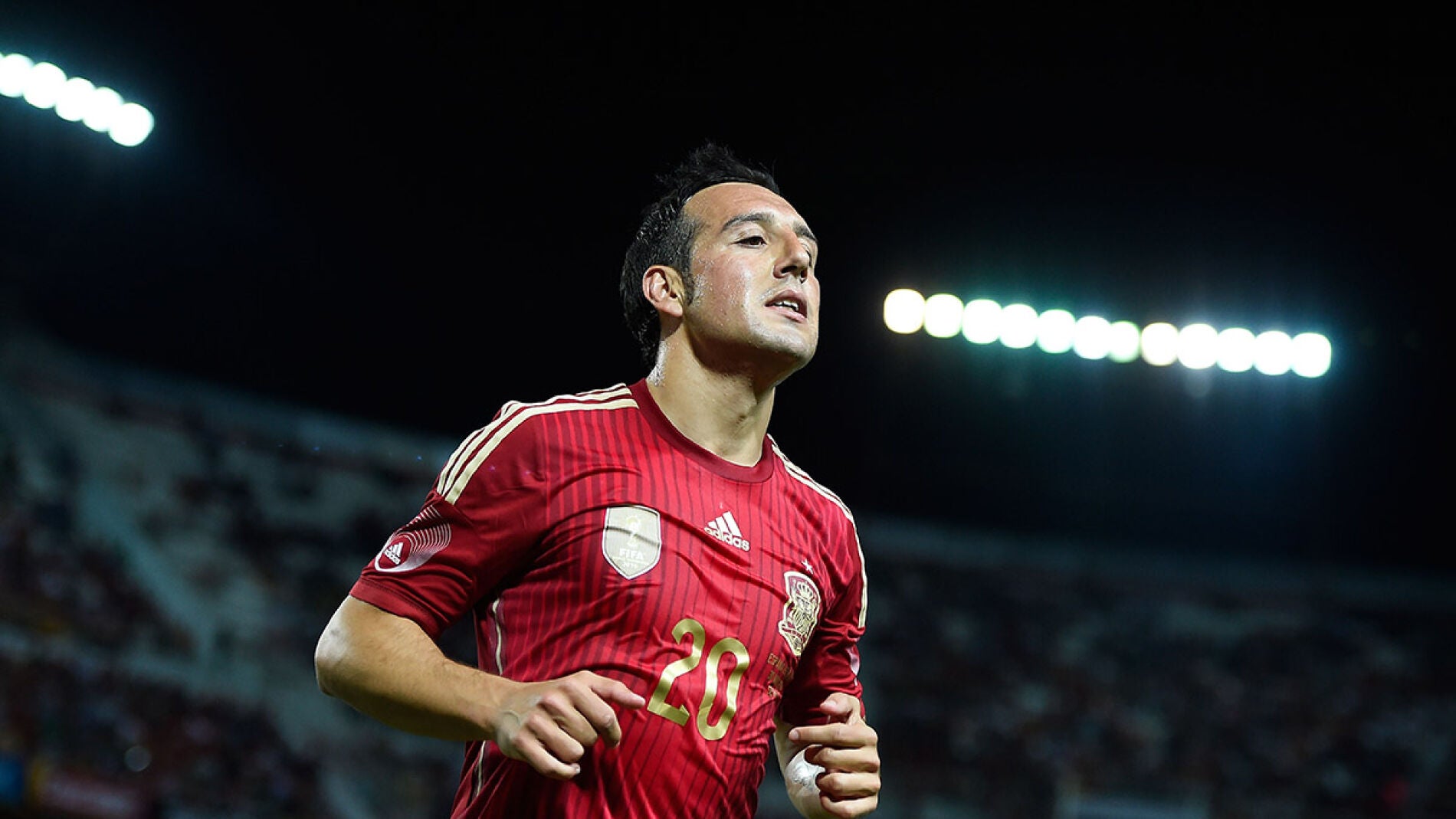 Cazorla durante un partido con la Selecci&oacute;n