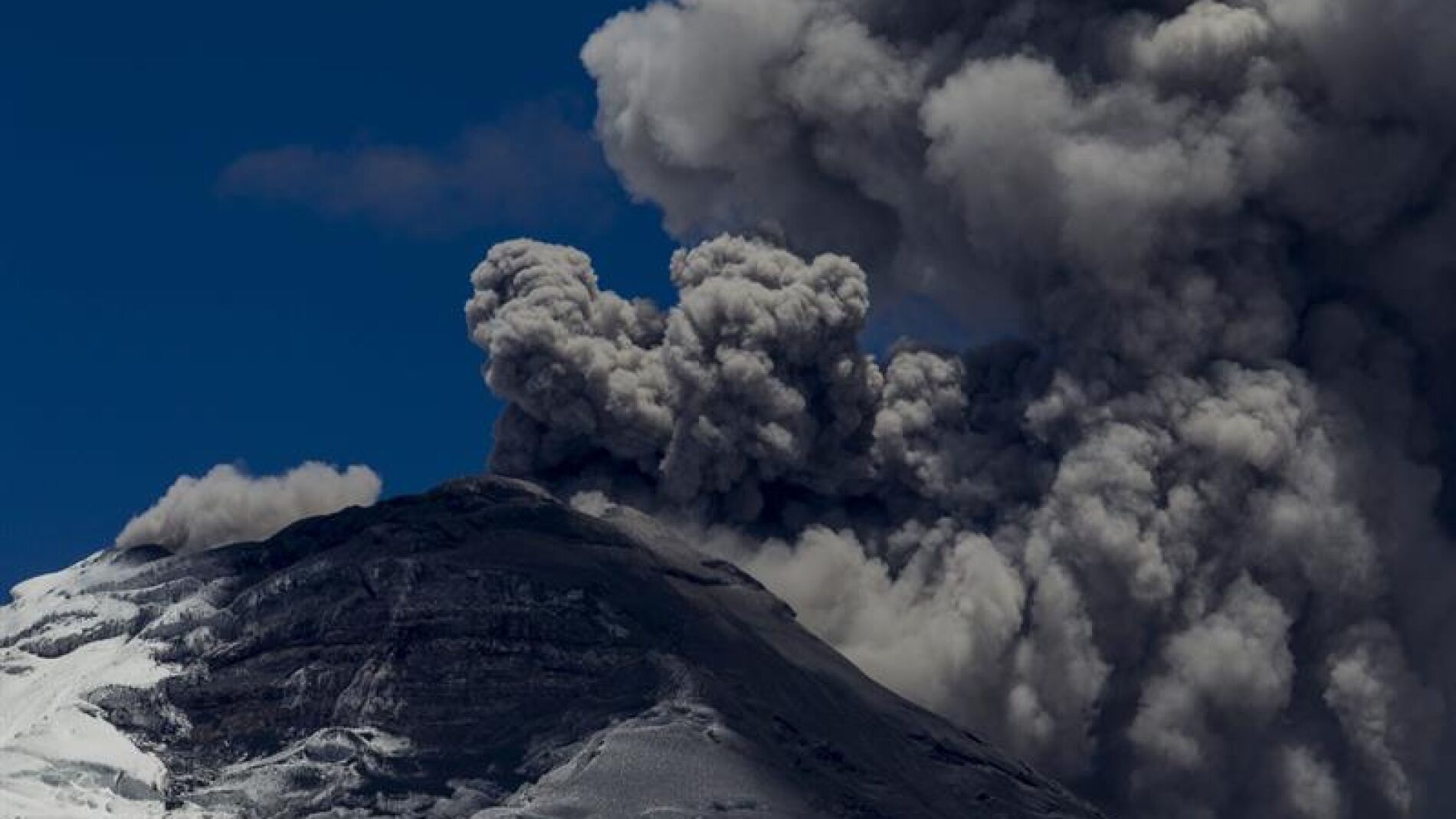 Vista del volc&aacute;n Cotopaxi 