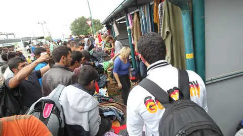 Alrededor de 11.000 refugiados llegaron a Austria durante el domingo Alrededor de 11.000 refugiados llegaron a Austria durante el domingo