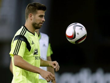 Gerard Piqué, durante el entrenamiento de la Selección