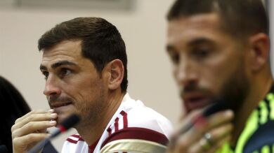Casillas apoya a Piqué: 
