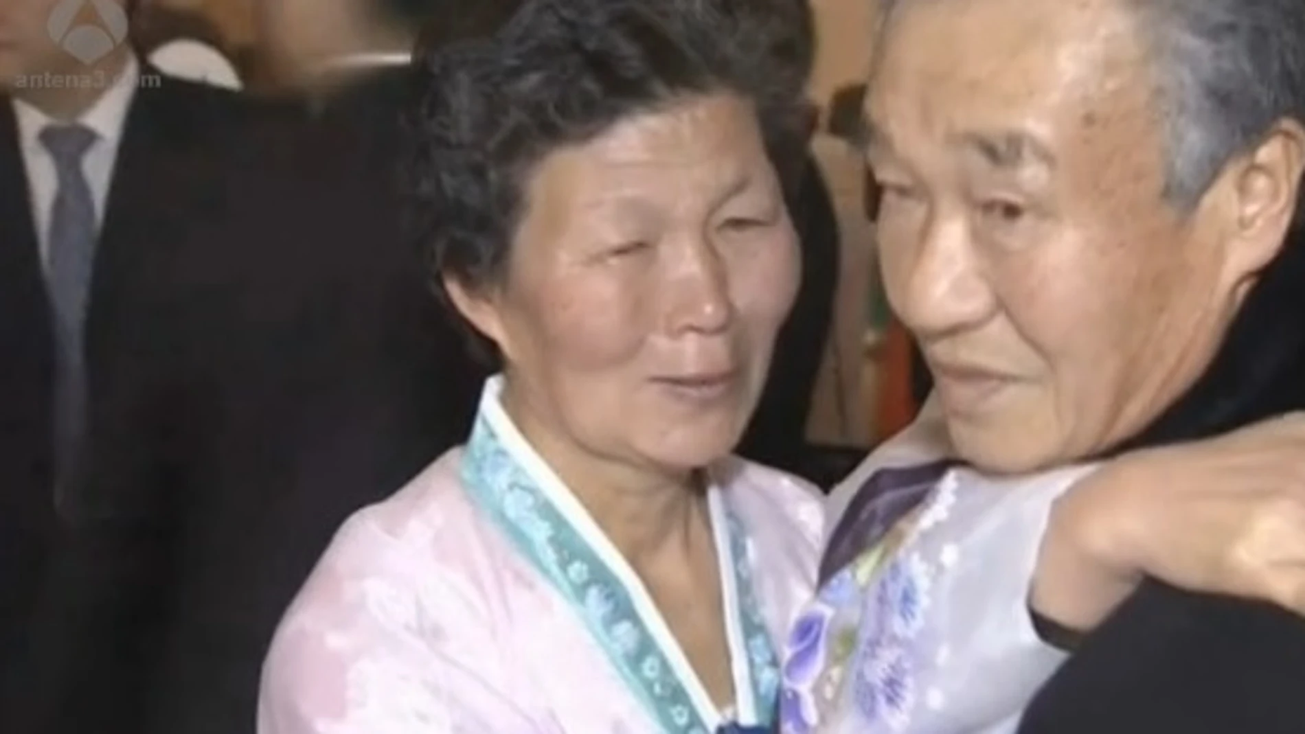 Reunión de familias separadas por la Guerra de Corea Reunión de familias separadas por la Guerra de Corea