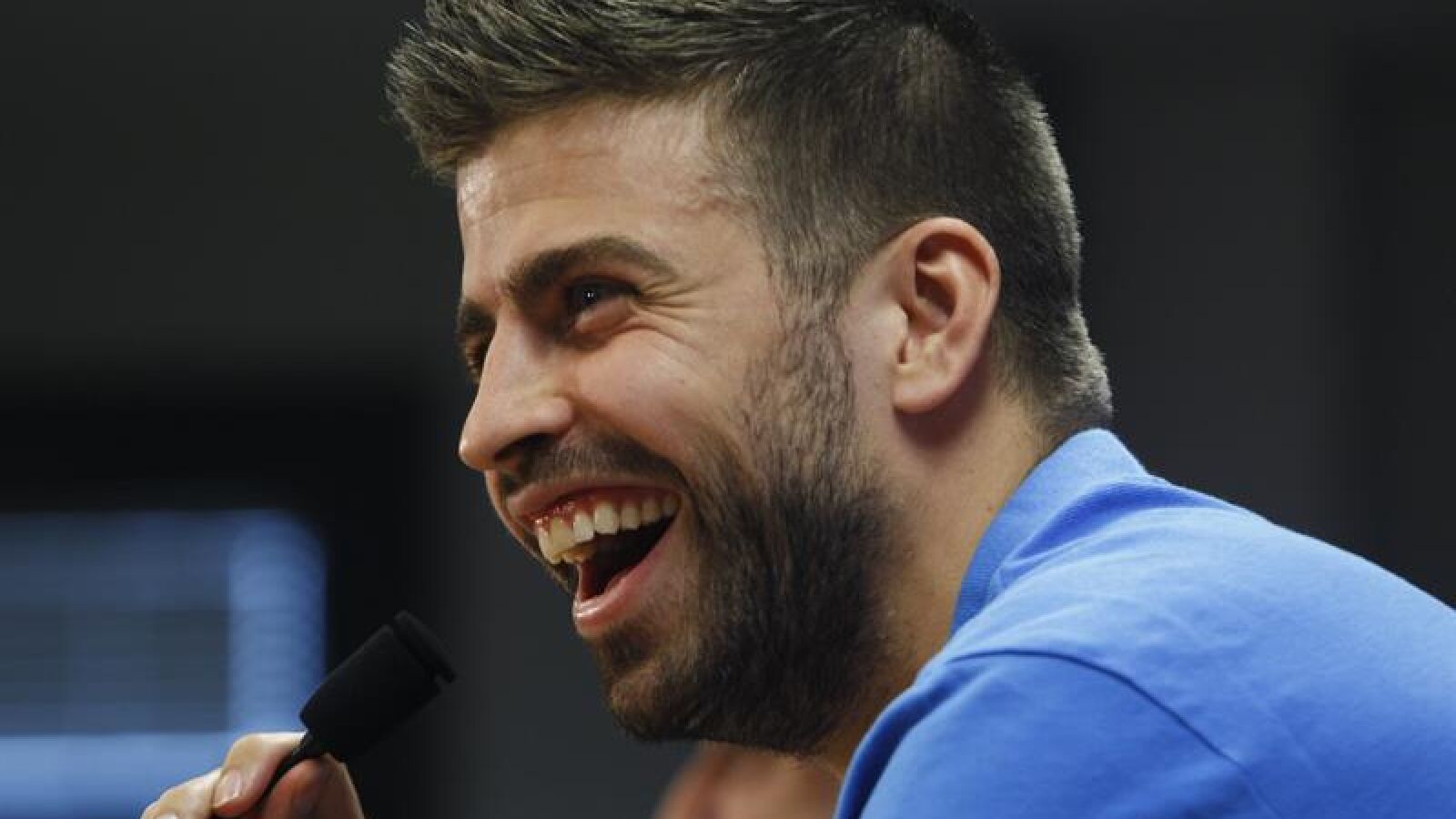 Piqué apuesta con sus seguidores en Twitter y casi le cuesta un pastón