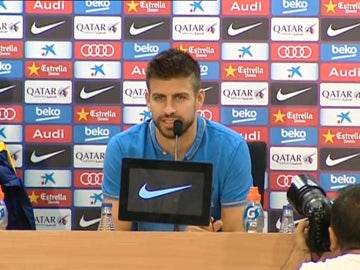 Piqué durante la rueda de prensa