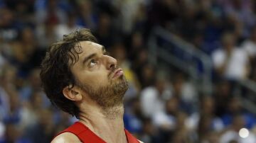  El pivot de España Pau Gasol durante el partido