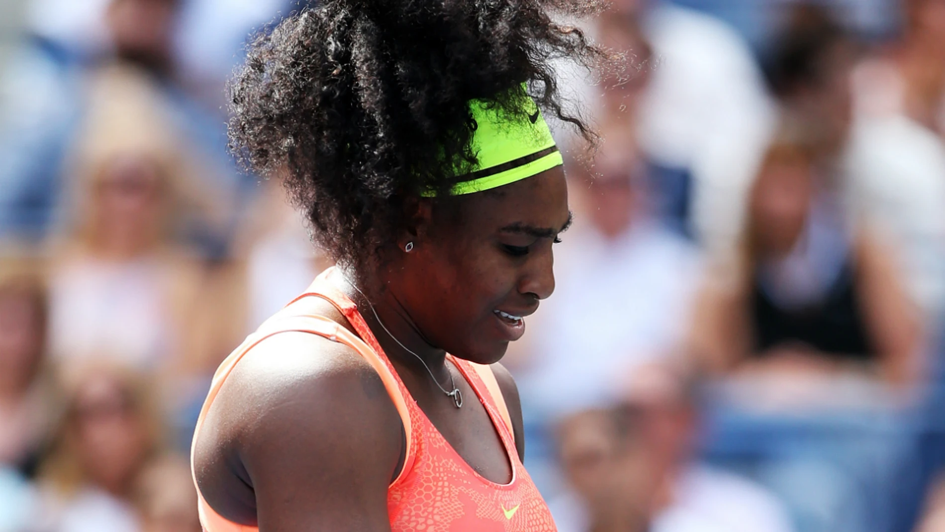 Serena Williams cae en el US Open Serena Williams cae en el US Open