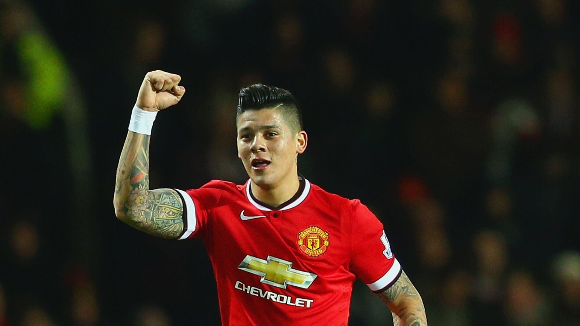 Marcos Rojo durante un partido