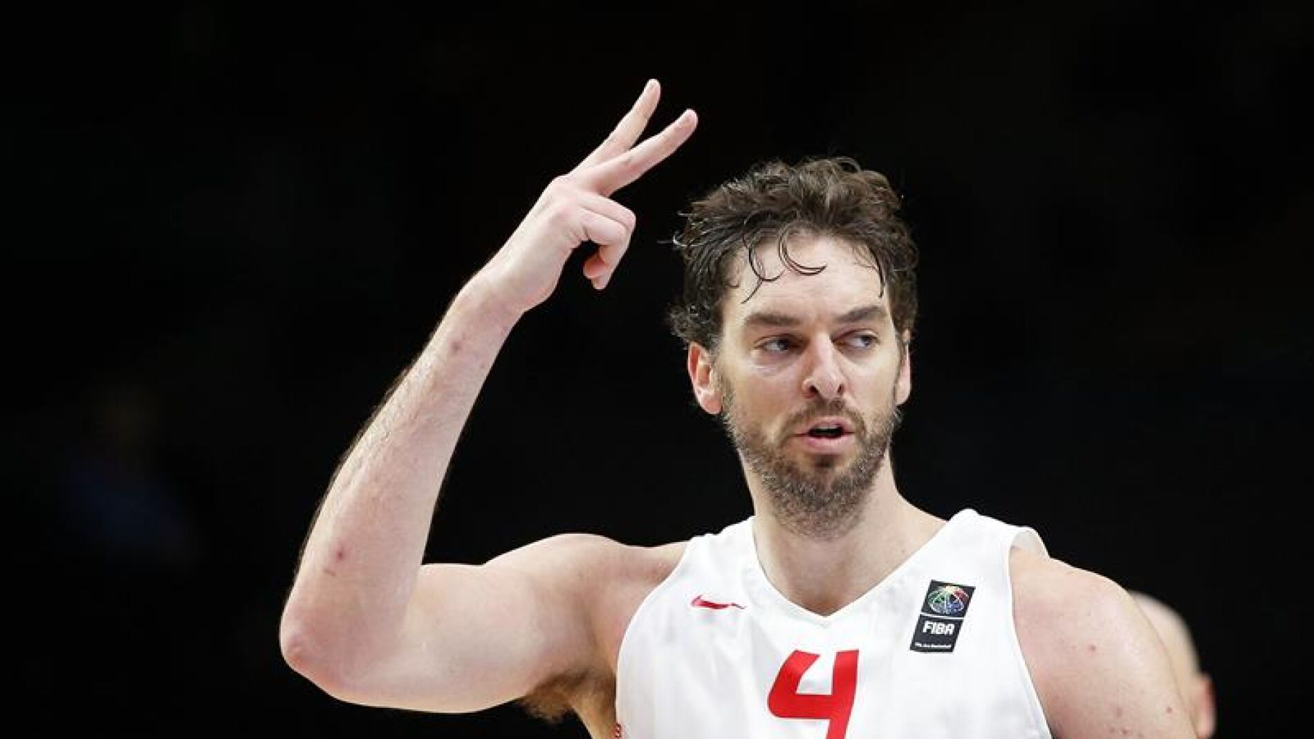 Pau Gasol celebra una canasta durante el Espa&ntilde;a-Polonia del Eurobasket