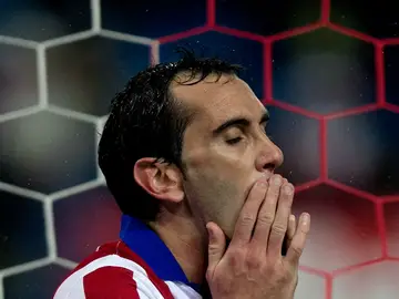 Diego Godín se lamenta Diego Godín se lamenta
