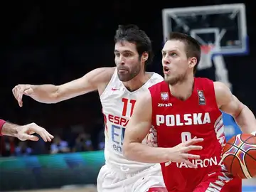 San Emeterio en una jugada del partido San Emeterio en una jugada del partido