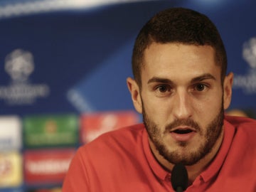 Koke, durante la rueda de prensa