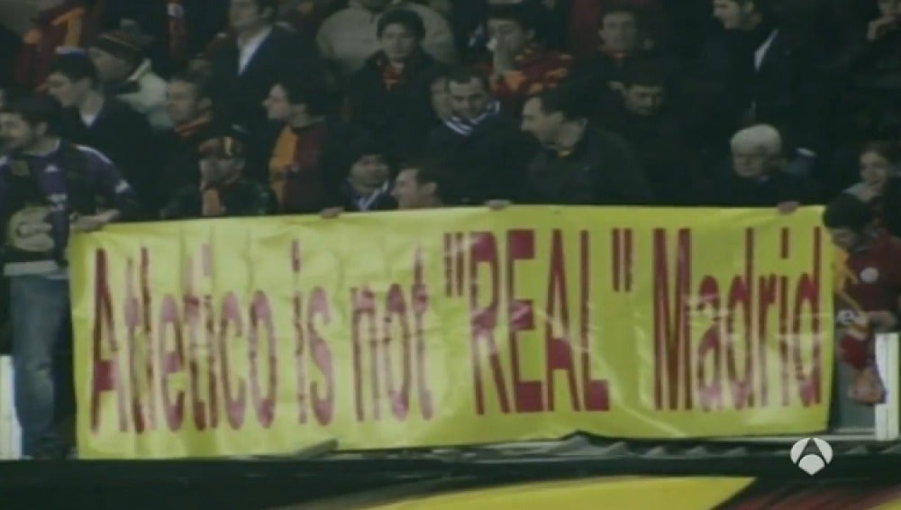 Pancarta en el estadio del Galatasaray