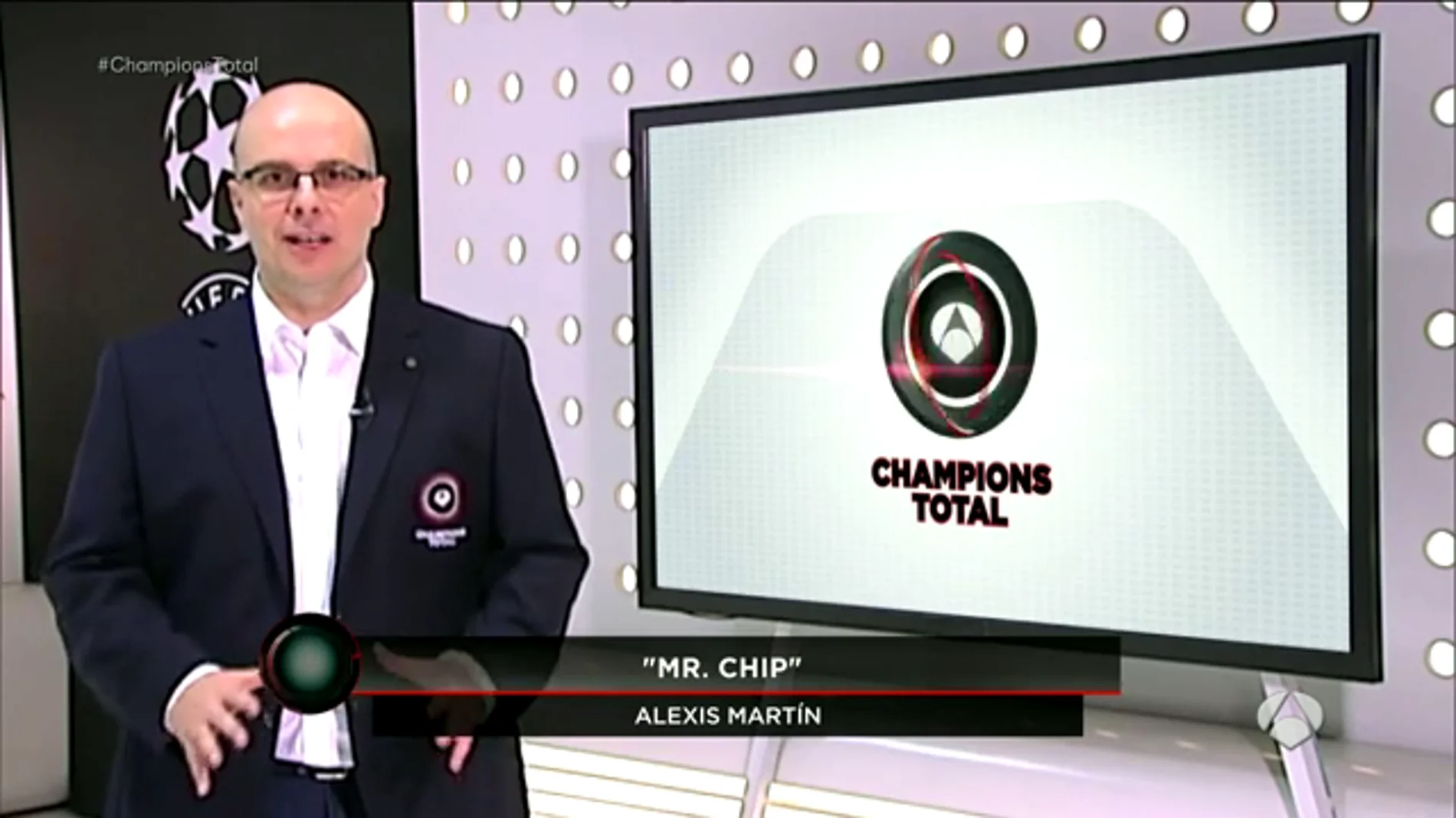 Mister Chip, en Champions Total