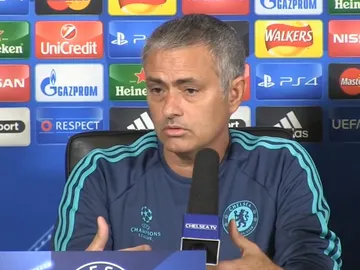 Mourinho, enfadado en rueda de prensa Mourinho, enfadado en rueda de prensa