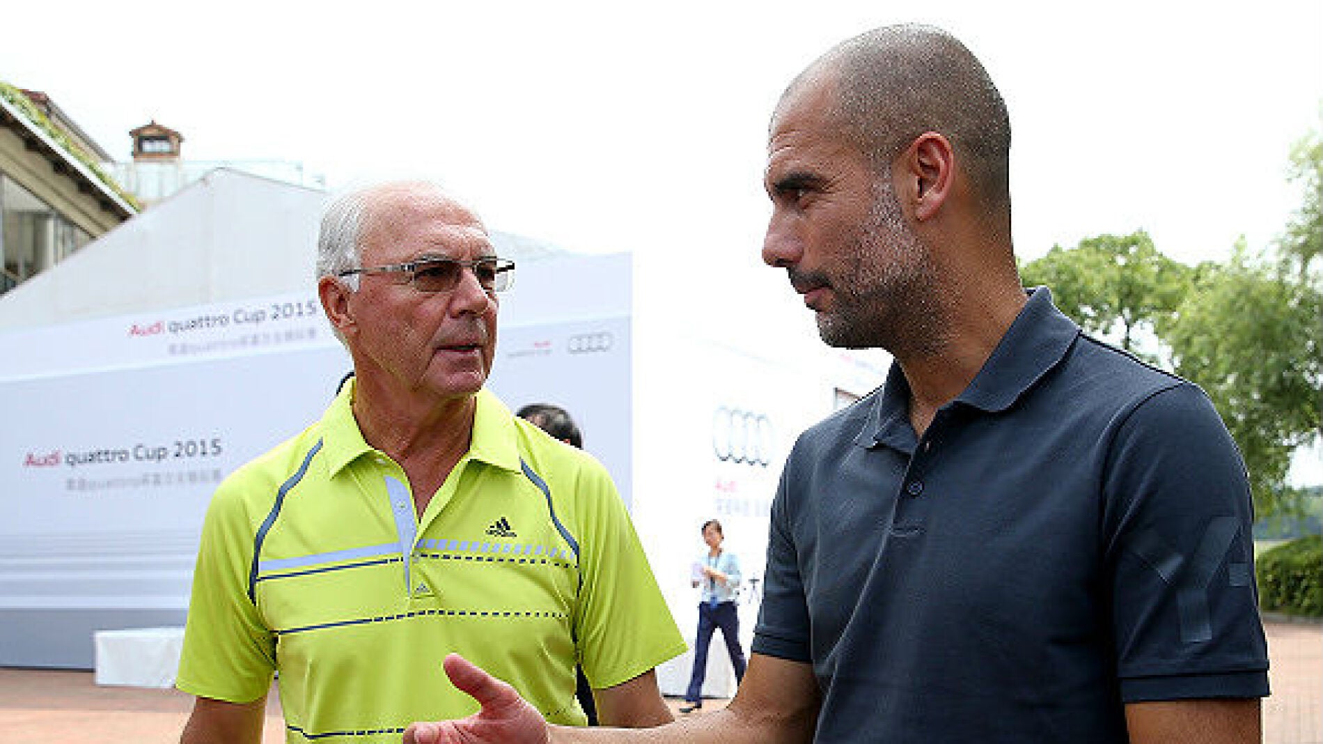 Franz Beckenbauer conversa con Pep Guardiola