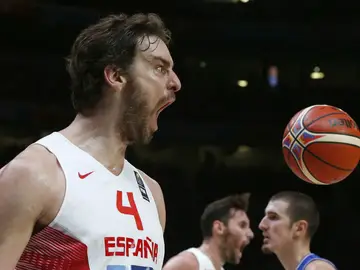 Pau Gasol celebra una canasta contra Francia Pau Gasol celebra una canasta contra Francia
