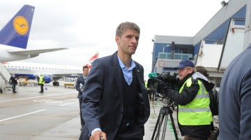 Thomas Müller, en un aeropuerto