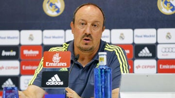 Rafa Benítez en rueda de prensa