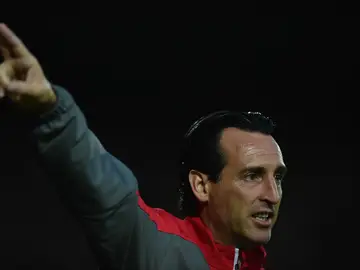 Unai Emery, durante un entrenamiento Unai Emery, durante un entrenamiento