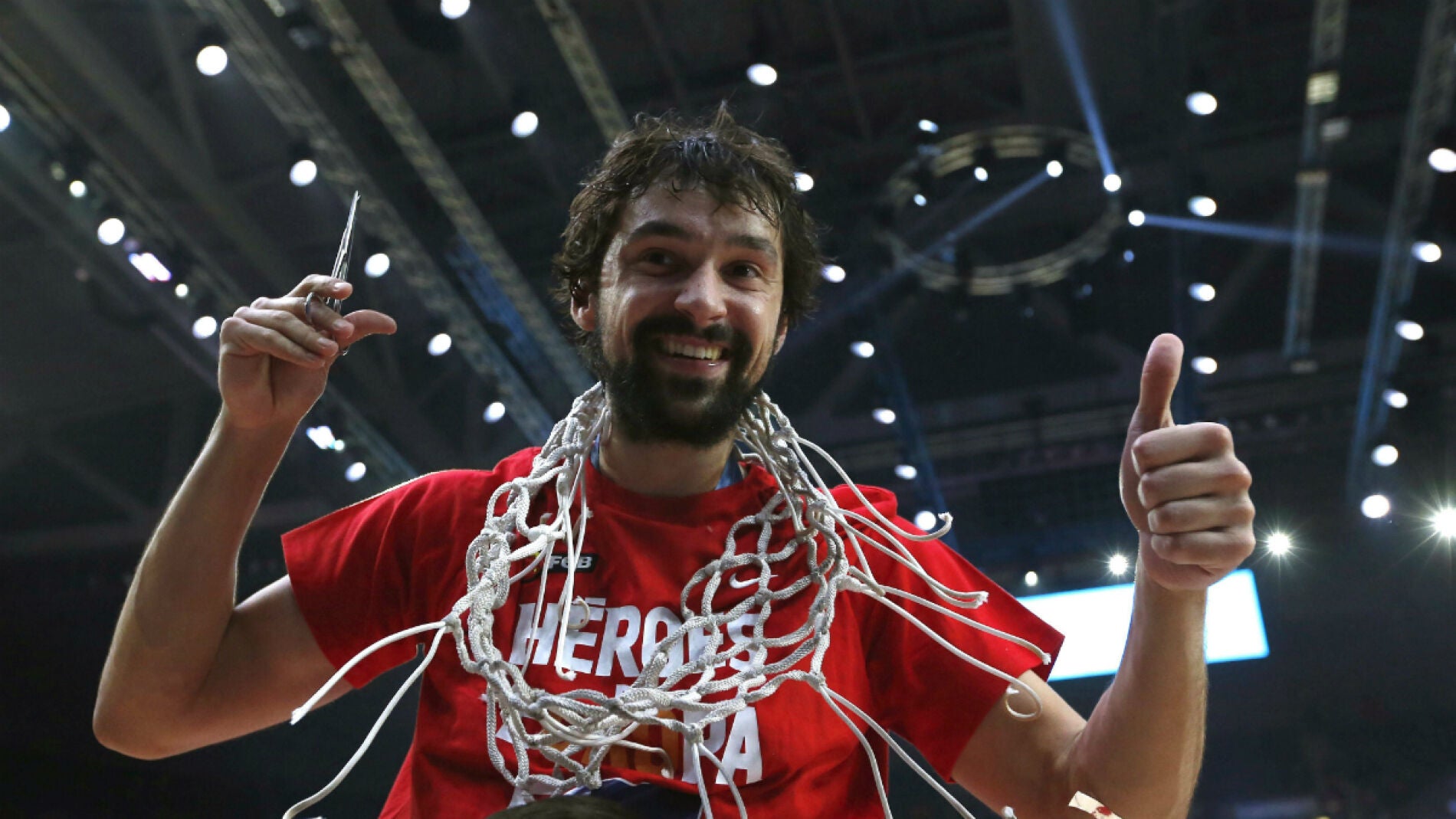 Llull celebra el Eurobasket 2015