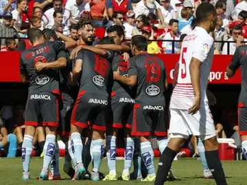 Los jugadores del Celta celebran el gol de Nolito Los jugadores del Celta celebran el gol de Nolito
