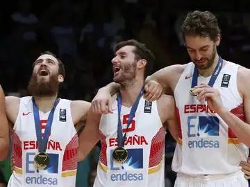 'Chacho', Rudy y Pau celebran el oro 'Chacho', Rudy y Pau celebran el oro