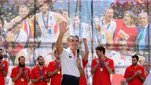 Scariolo, durante la celebración de la Selección en Madrid Scariolo, durante la celebración de la Selección en Madrid