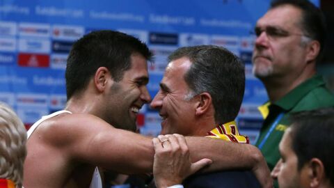 Felipe Reyes, con el Rey Felipe VI