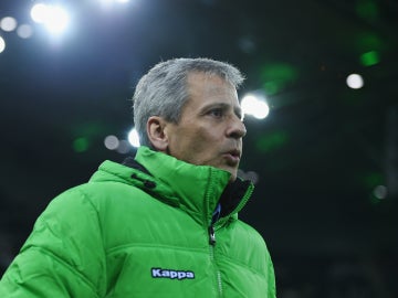 Lucien Favre, durante un partido con el Borussia Mönchengladbach