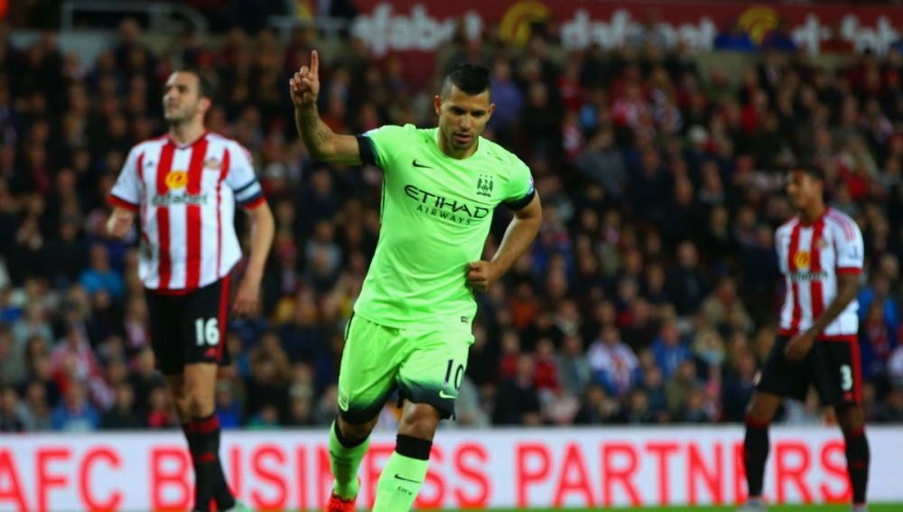 Agüero celebra un gol ante el Southampton