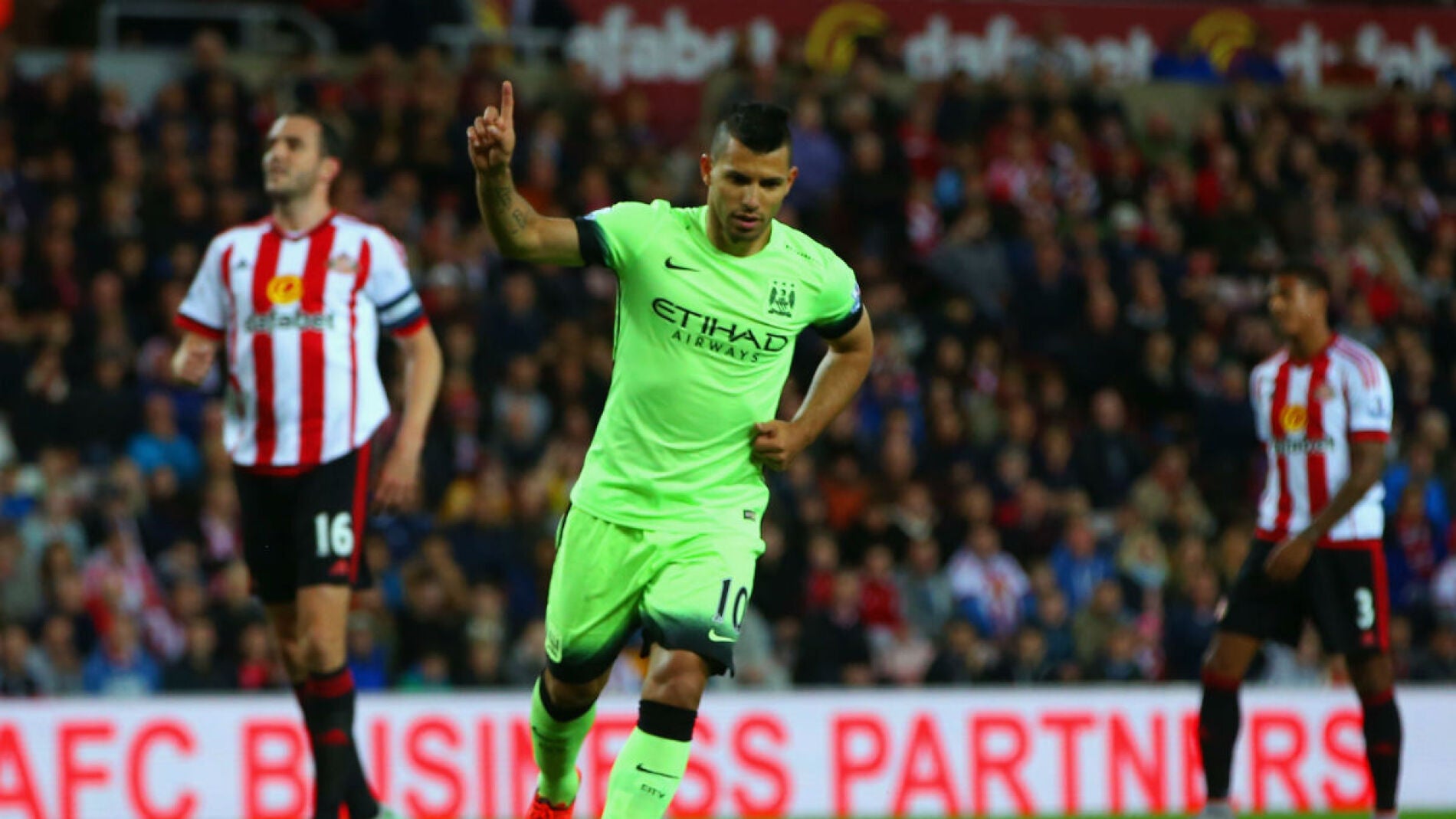 Ag&uuml;ero celebra un gol ante el Southampton