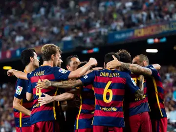 Los jugadores del F.C Barcelona formando una piña Los jugadores del F.C Barcelona formando una piña
