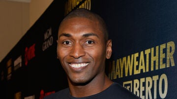 Metta World Peace en un acto publicitario