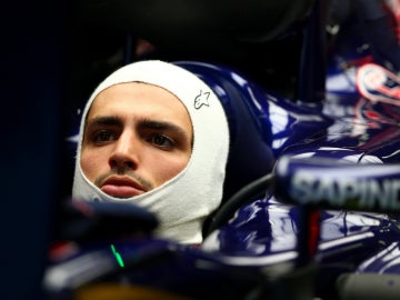 Sainz, en el cockpit de su Toro Rosso