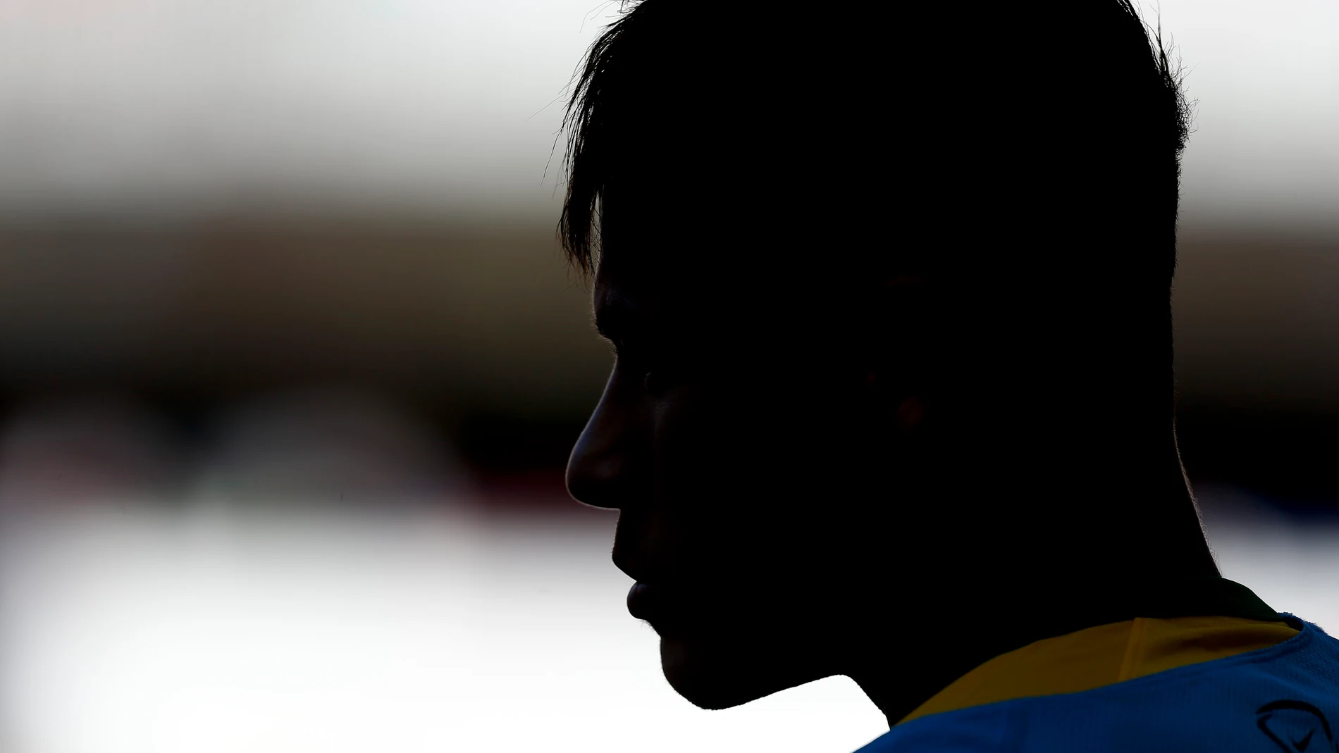 Neymar, pensativo en un partido con la selección brasileña Neymar, pensativo en un partido con la selección brasileña