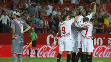El Sevilla celebra un gol ante el Rayo