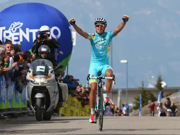 Mikel Landa, ganando una etapa Mikel Landa, ganando una etapa