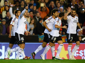 El Valencia celebrando un gol