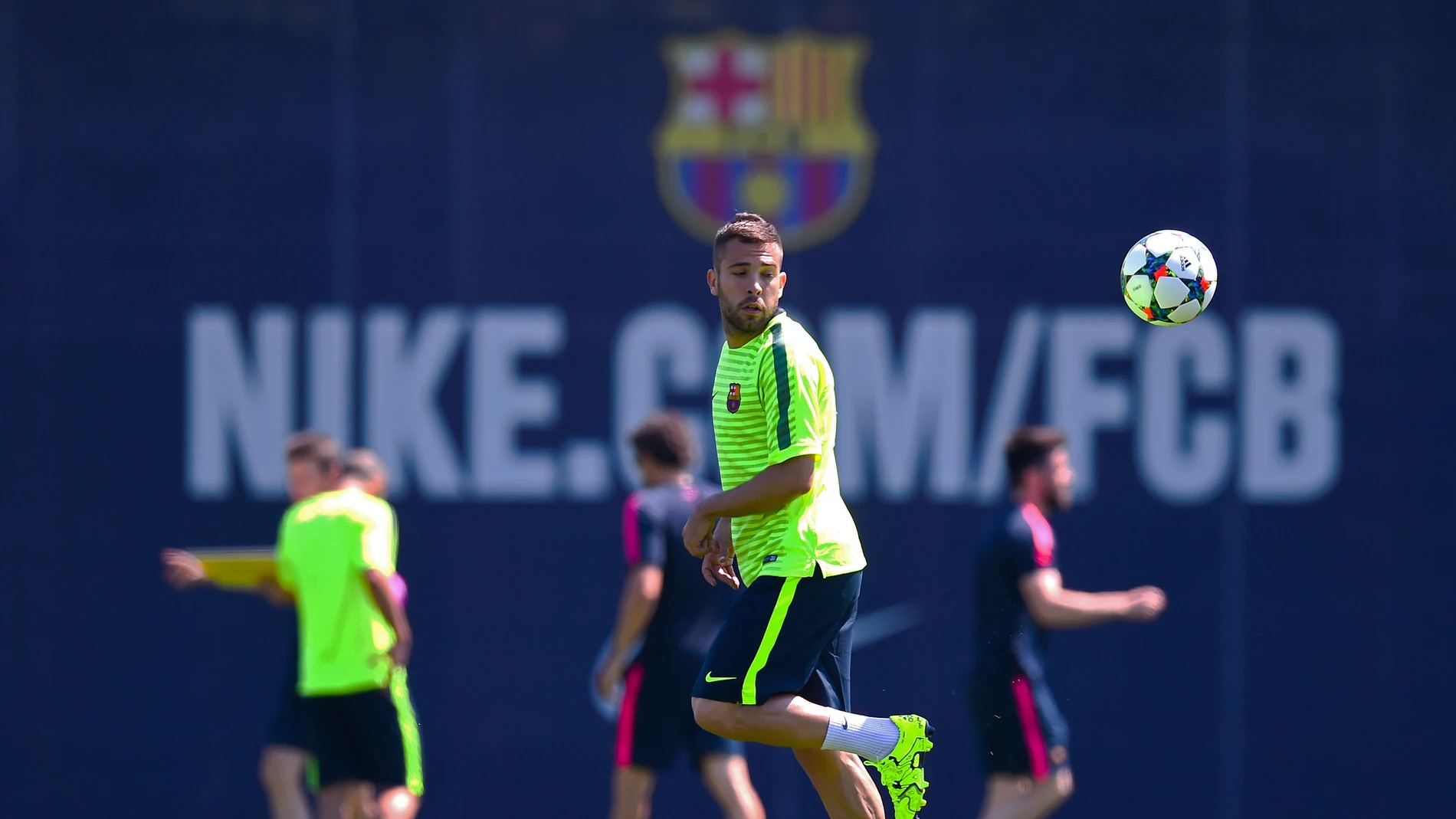 Jordi Alba, durante un entrenamiento con el Barcelona Jordi Alba, durante un entrenamiento con el Barcelona