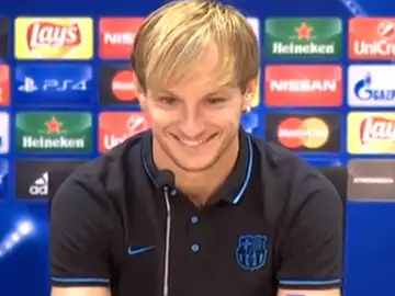 Rakitic en rueda de prensa Rakitic en rueda de prensa