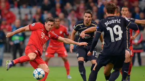 Lewandowski dispara a puerta dispara a puerta Lewandowski dispara a puerta dispara a puerta