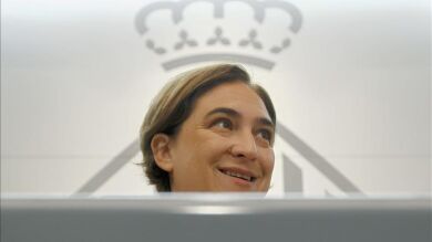 La Audiencia desestima de nuevo la demanda de Colau contra Cifuentes