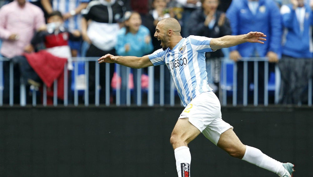 Amrabat celebra un gol con el Málaga