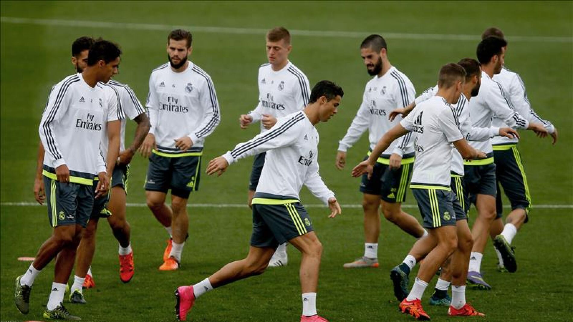 Los jugadores del Real Madrid se entrenan en Valdebebas